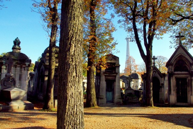 Passy-Cemetery-Paris-05-©-French-Moments